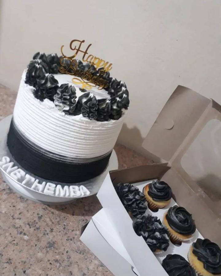 Yandi cakes