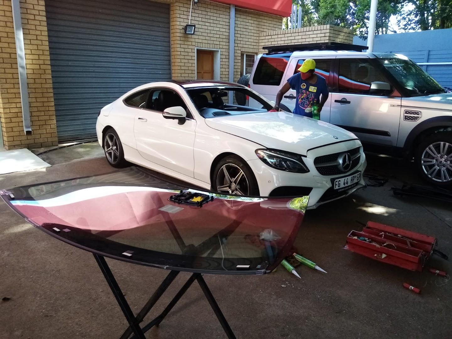 Phakathi Auto Glass Mobile Fitment