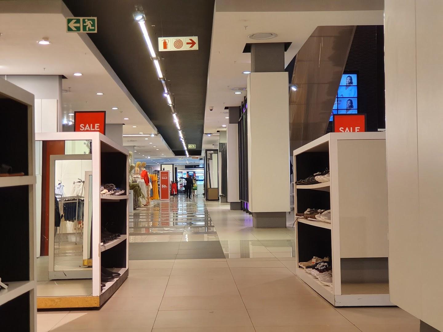 EDGARS ACTIVE MENLYN