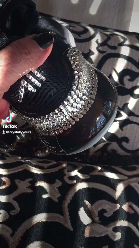 Crystally Yours (Pty) Ltd