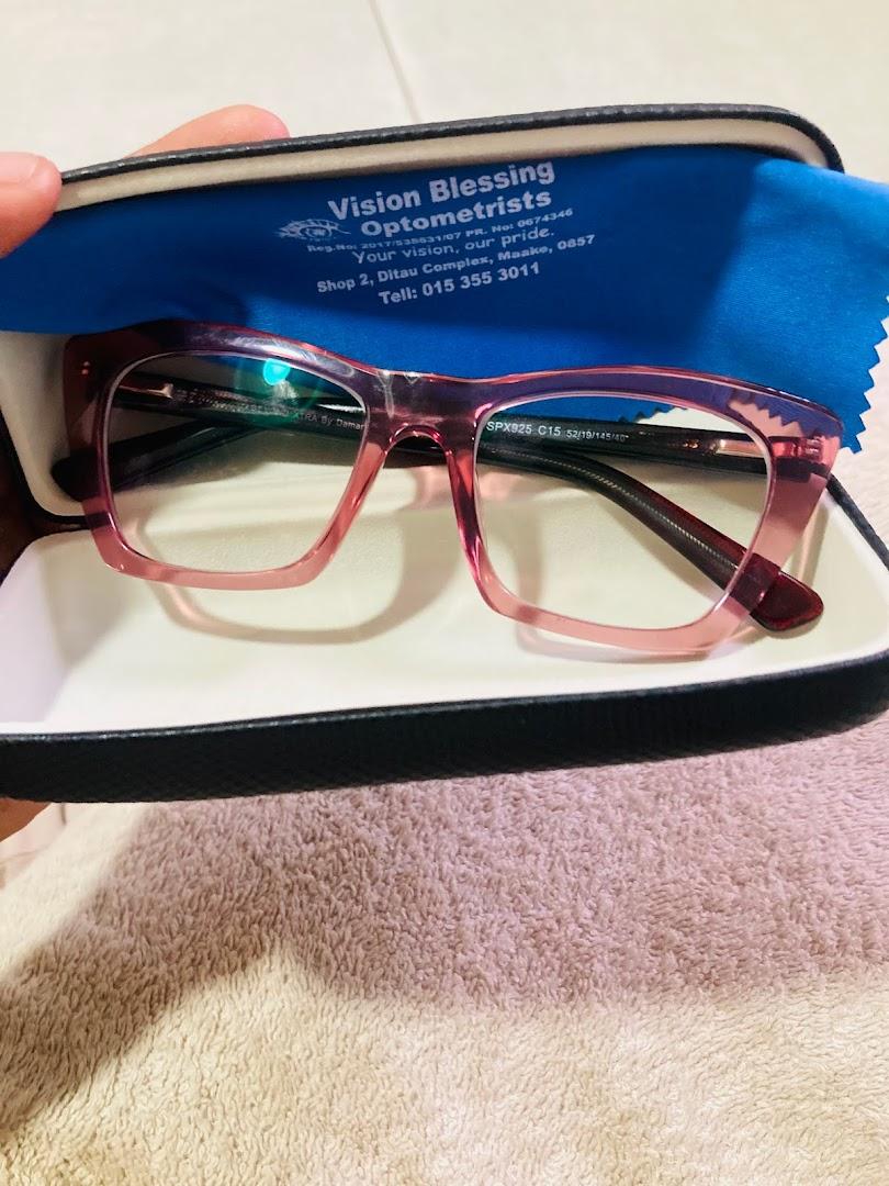VISION BLESSING OPTOMETRISTS (PTY) LTD