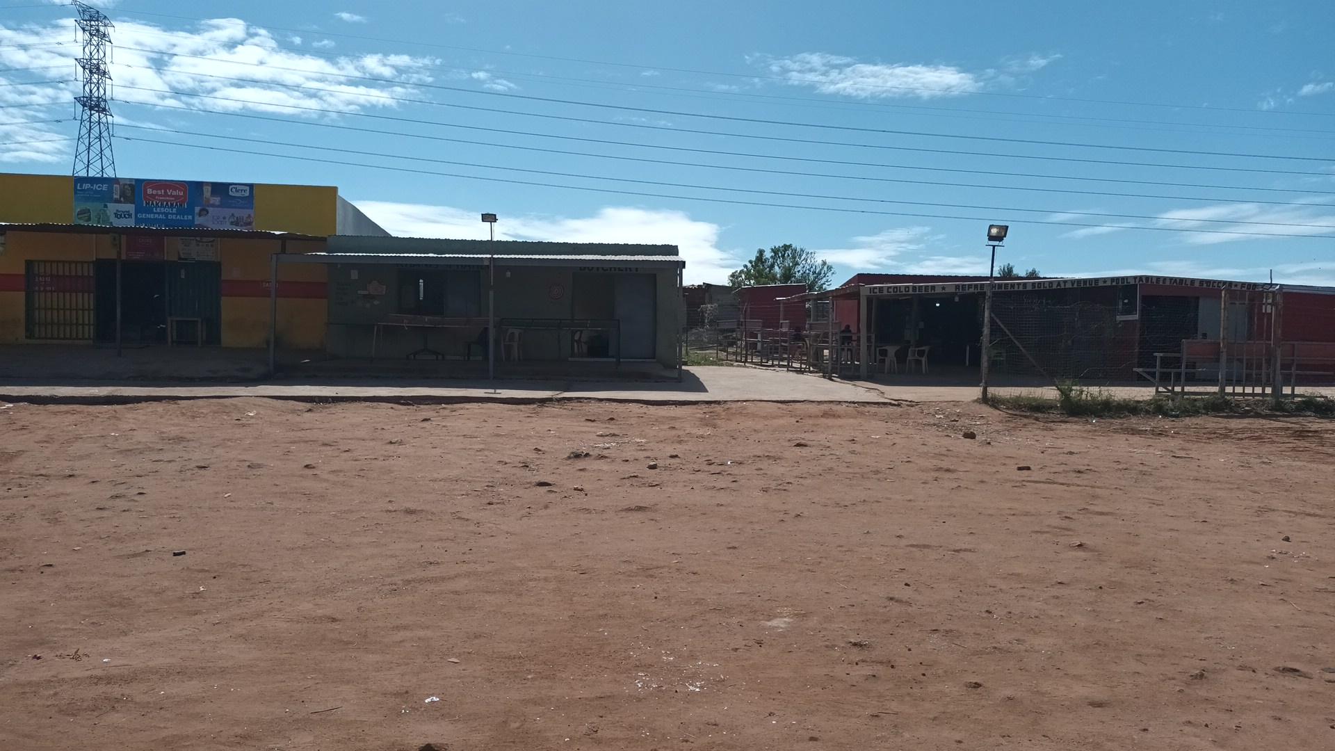 Makhanani Lesoles Place