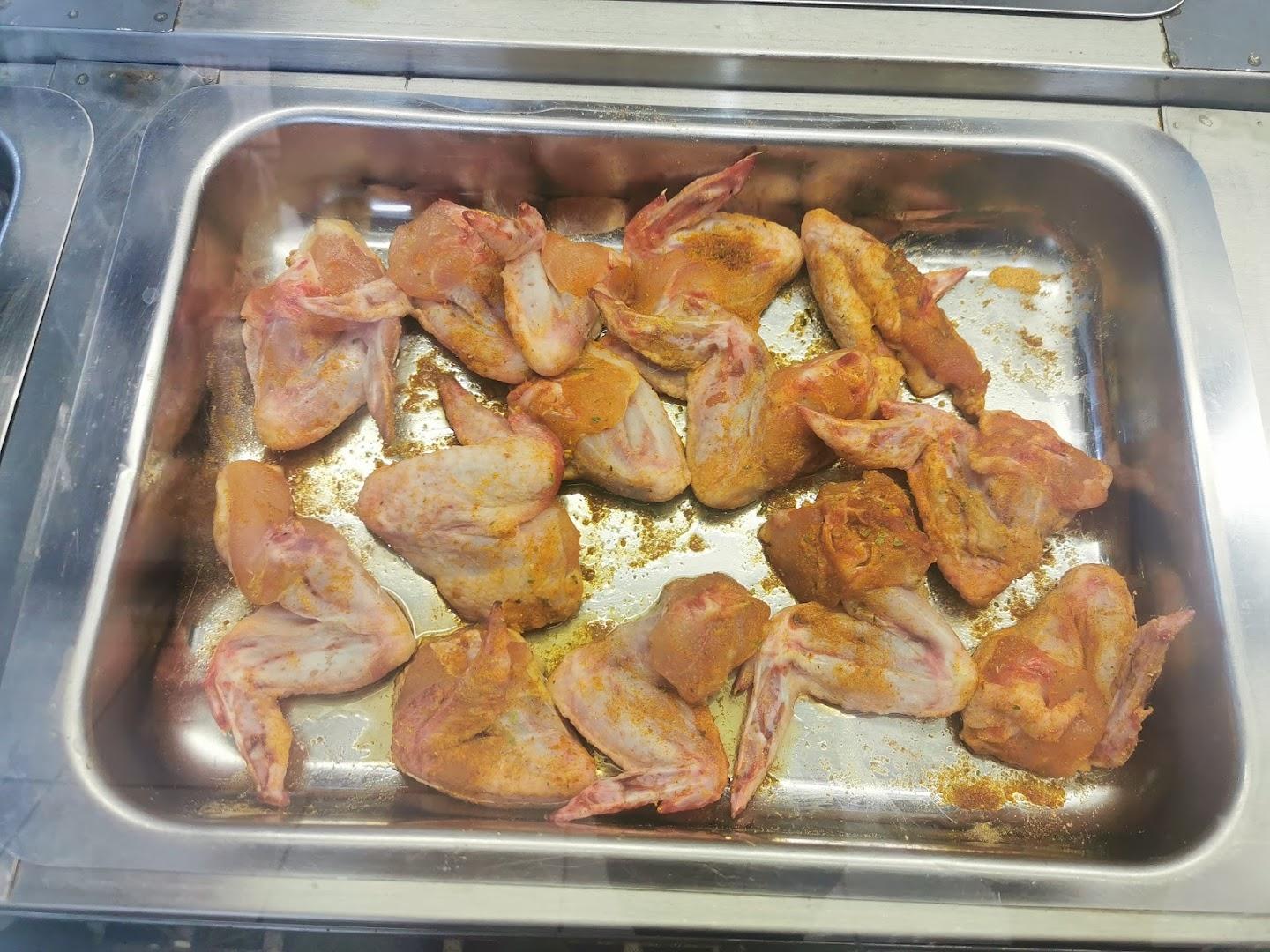 Momalis chicken and meat