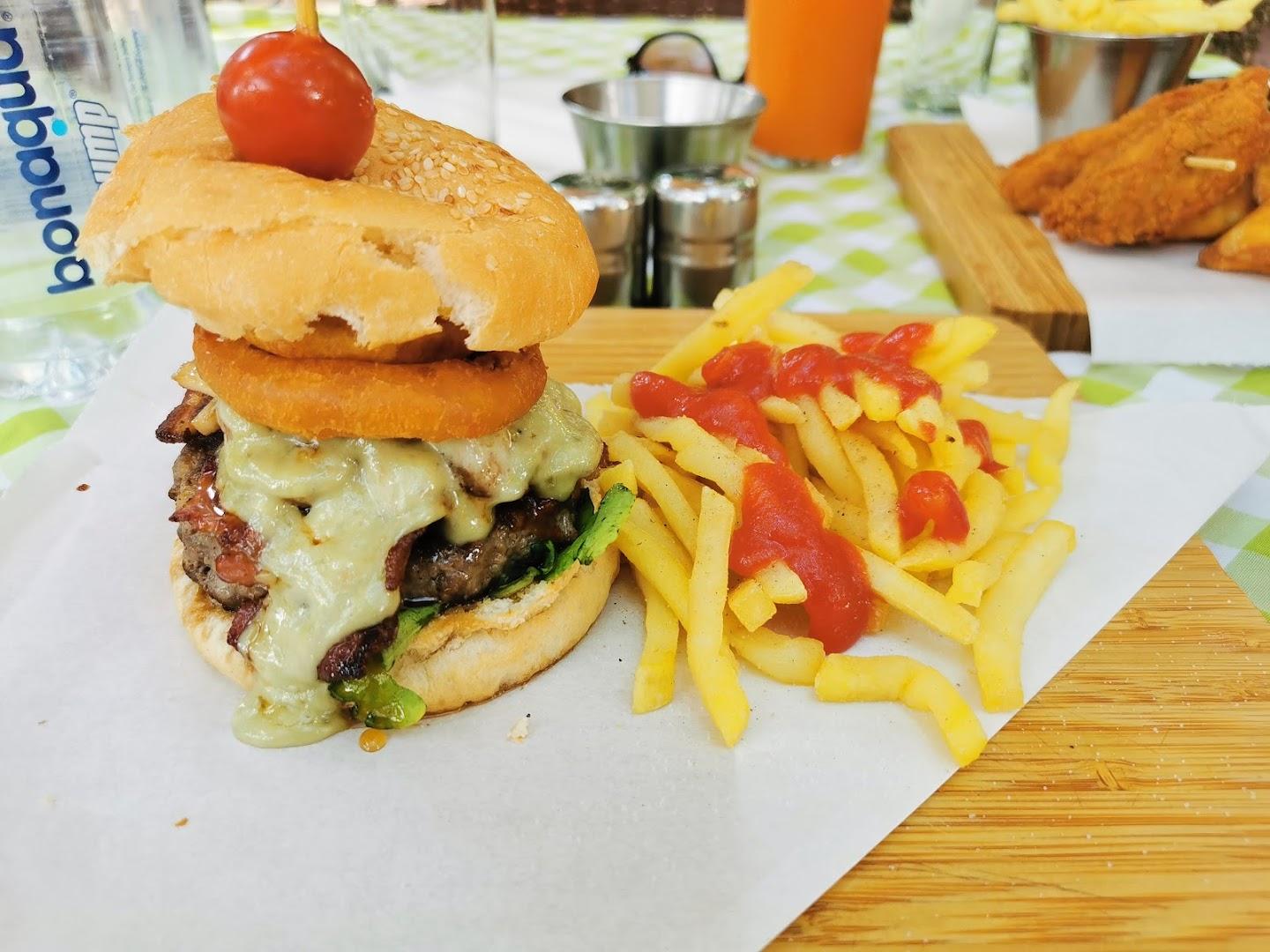 Milkplum Cafe