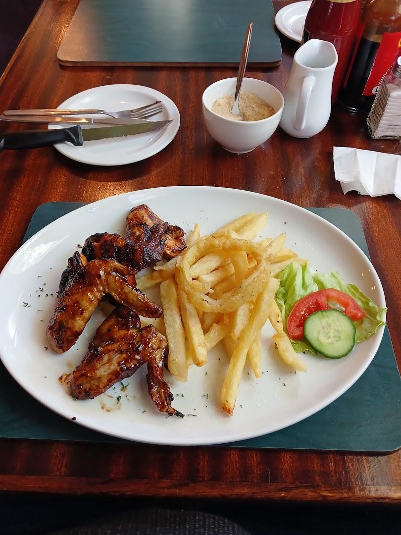 Fringe's Restaurant