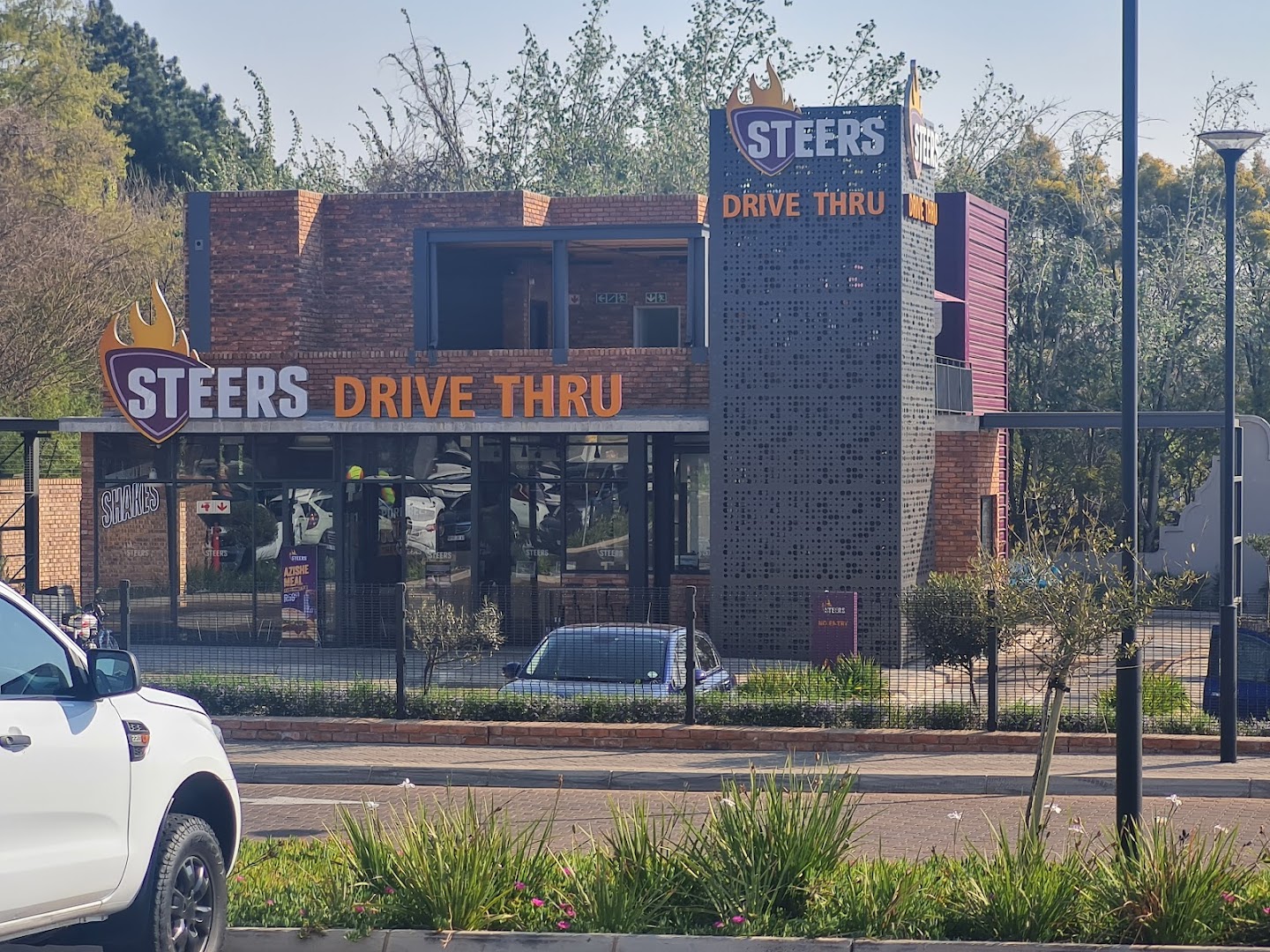 Steers Drive Thru Clubview
