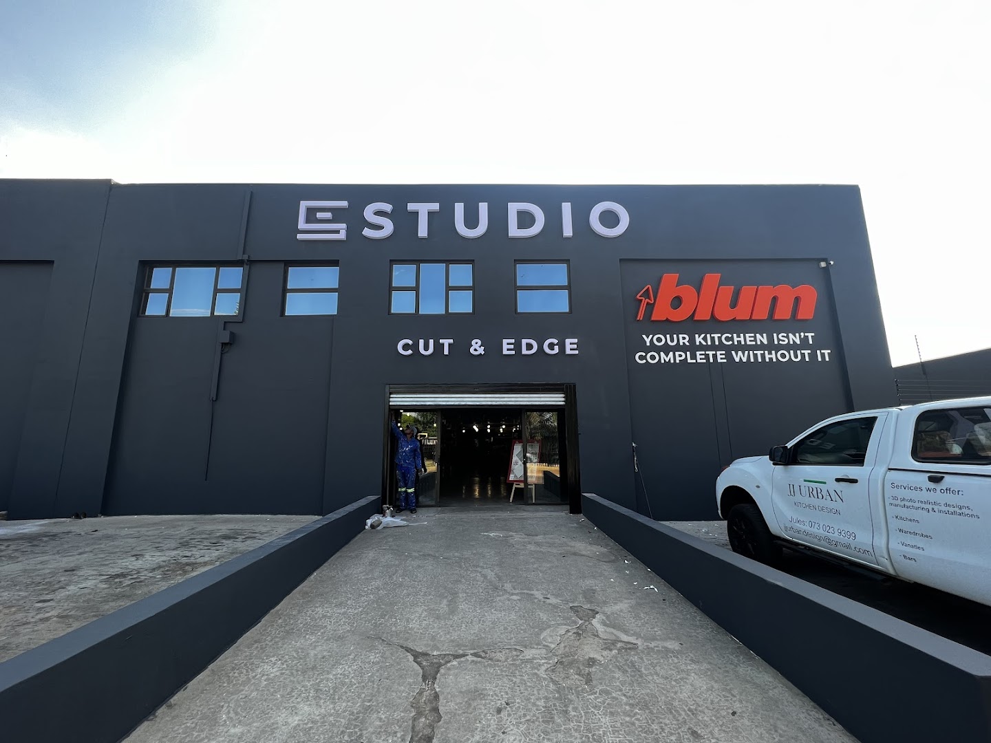 Studio Cut & Edge Silverton
