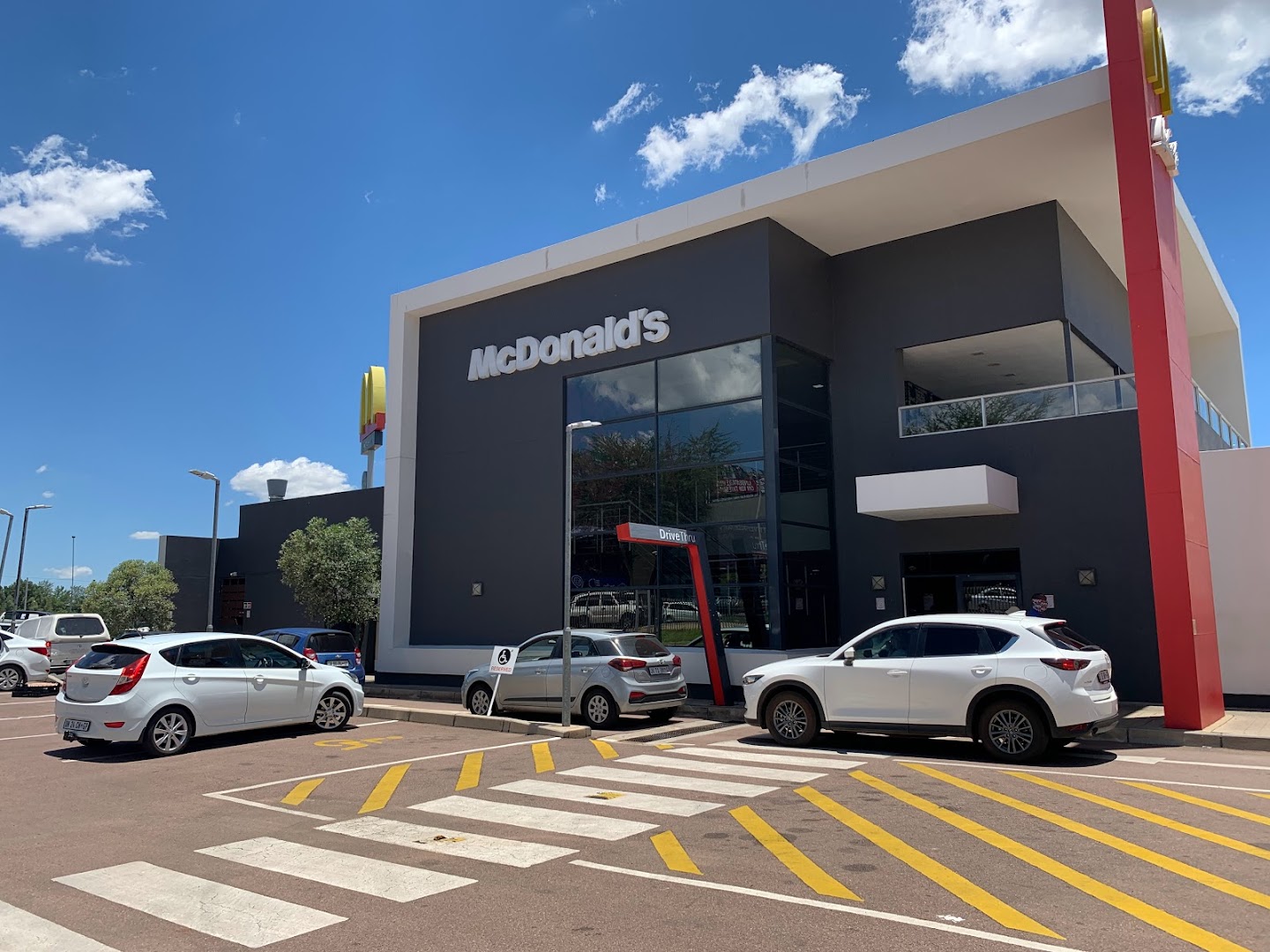 McDonald’s Silverlakes Drive-Thru